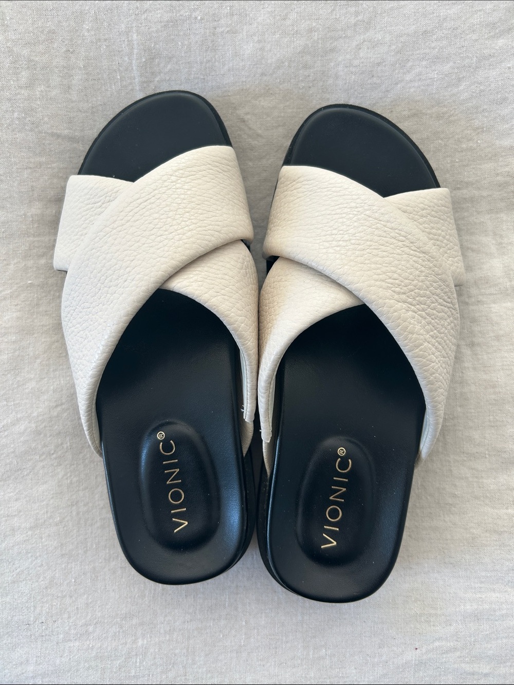 Vionic Cream Crossband Slide Sandals